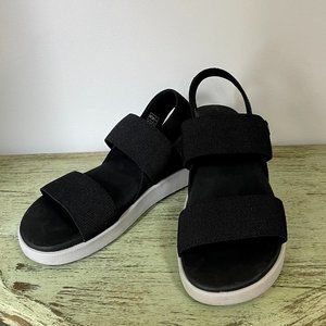 Keen Women's Elle Backstrap Sandal | 6.5 | Black